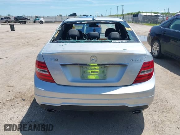 ✅ 2012 Mercedes-Benz C 300 Sport • VIN: WDDGF8BB8CR213651 • Lot: 42669264. Listed on IAAI with 110,091 mi. Free auction sales archive from the USA and detailed vehicle history report at DreamBid. Image 15.