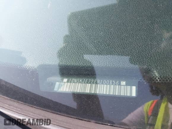 2014 Chevrolet Suburban LT z VIN 1GNSKJE72ER100836, wystawiony jako IAAI lot #42378709 z przebiegiem 365 946 mil mil oraz . Historia ofert i sprzedaży dostępna na DreamBid. Obrazek 9.