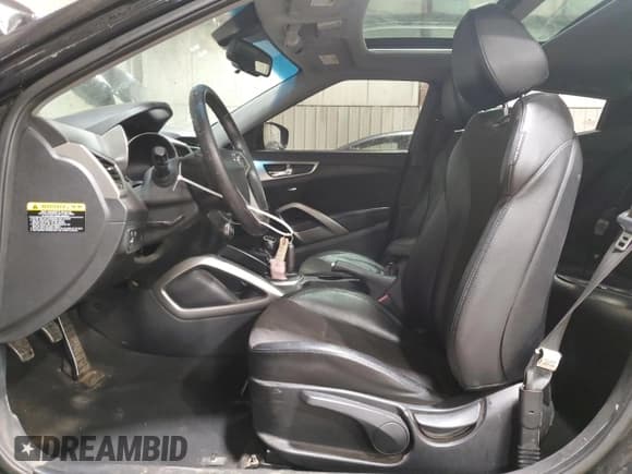 ✅ 2013 Hyundai Veloster w/Black Int • VIN: KMHTC6AD5DU084707 • Lot: 46112115. Wystawiony na Copart z przebiegiem 213 538 mil. Bezpłatny archiwum sprzedaży aukcyjnych z USA i szczegółowy raport historii pojazdu na DreamBid. Zdjęcie 7.