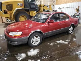 ✅ 1992 Lexus ES 300 • VIN: JT8VK13TXN0042208 • Lot: 89121765. Wystawiony na Copart z przebiegiem 95 233 mil. Bezpłatny archiwum sprzedaży aukcyjnych z USA i szczegółowy raport historii pojazdu na DreamBid. Zdjęcie 1.