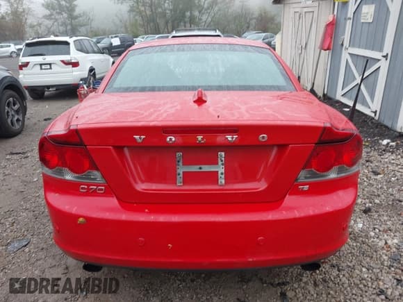✅ 2009 Volvo C70 • VIN: YV1MC67239J075098 • Lot: 43297795. Wystawiony na IAAI z przebiegiem 109 379 mil. Bezpłatny archiwum sprzedaży aukcyjnych z USA i szczegółowy raport historii pojazdu na DreamBid. Zdjęcie 16.