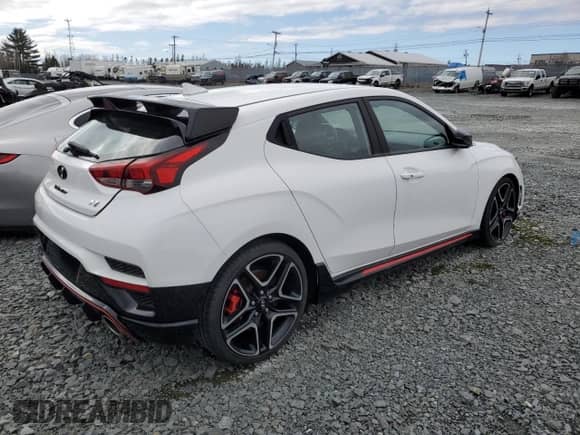 2021 Hyundai Veloster z VIN KMHT36AH1MU011689, wystawiony jako Copart lot #48715455 z przebiegiem 28 300 mil mil oraz Nie do naprawy • Non repairable. Historia ofert i sprzedaży dostępna na DreamBid. Obrazek 3.