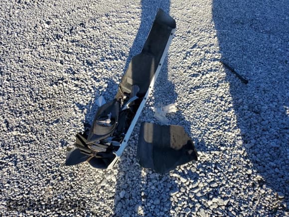 ✅ 2016 Hyundai Veloster Turbo R-Spec • VIN: KMHTC6AE2GU284067 • Lot: 84737084. Wystawiony na Copart z przebiegiem 95 988 mil. Bezpłatny archiwum sprzedaży aukcyjnych z USA i szczegółowy raport historii pojazdu na DreamBid. Zdjęcie 12.