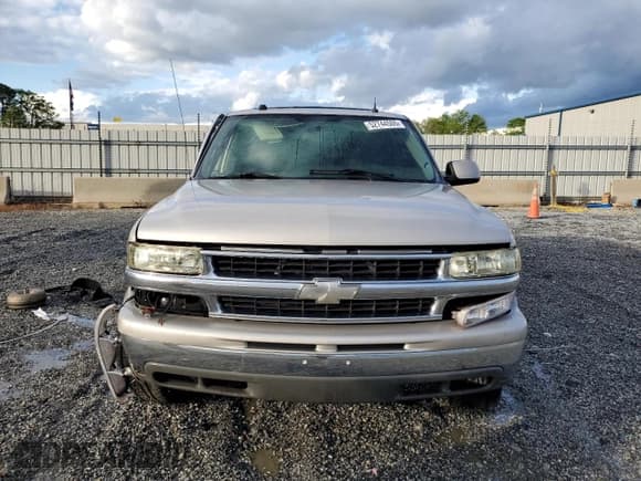 ✅ 2004 Chevrolet Suburban LT • VIN: 1GNEC16Z24J118695 • Лот: 52744505. Опубликован ранее на Copart с пробегом 306 940 миль. Бесплатный доступ к архиву аукционных продаж из США и подробный отчёт об истории автомобиля на DreamBid. Изображение 5.