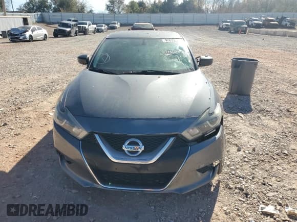✅ 2016 Nissan Maxima SR • VIN: 1N4AA6AP5GC426488 • Lot: 92655525. Listed on Copart with 116,730 mi. Free auction sales archive from the USA and detailed vehicle history report at DreamBid. Image 5.