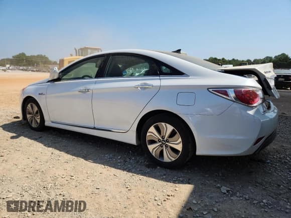 ✅ 2015 Hyundai Sonata Limited • VIN: KMHEC4A46FA132149 • Лот: 80641925. Опубликован ранее на Copart с пробегом 63 610 миль. Бесплатный доступ к архиву аукционных продаж из США и подробный отчёт об истории автомобиля на DreamBid. Изображение 2.