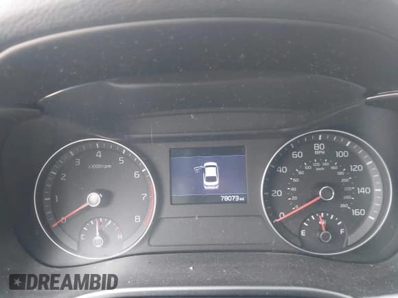 ✅ 2020 Kia Forte LXS • VIN: 3KPF24AD4LE191270 • Lot: 43563193. Wystawiony na IAAI z przebiegiem 78 073 mil. Bezpłatny archiwum sprzedaży aukcyjnych z USA i szczegółowy raport historii pojazdu na DreamBid. Zdjęcie 7.