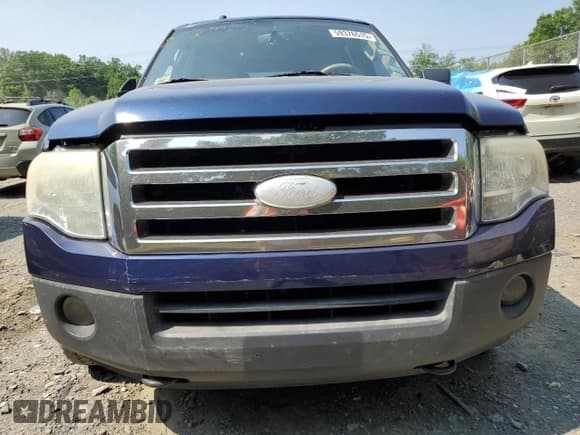 ✅ 2007 Ford Expedition Max XLT • VIN: 1FMFK16527LA33857 • Lot: 59376515. Wystawiony na Copart z przebiegiem 262 960 mil. Bezpłatny archiwum sprzedaży aukcyjnych z USA i szczegółowy raport historii pojazdu na DreamBid. Zdjęcie 5.