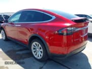 ✅ 2017 Tesla Model X 90D • VIN: 5YJXCBE24HF054166 • Lot: 43016756. Wystawiony na IAAI z przebiegiem 110 926 mil. Bezpłatny archiwum sprzedaży aukcyjnych z USA i szczegółowy raport historii pojazdu na DreamBid. Zdjęcie 3.