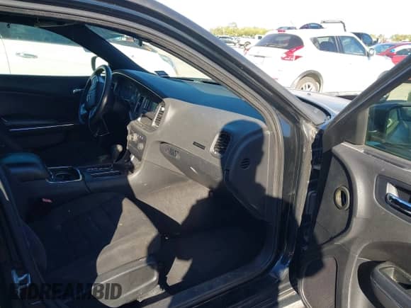 ✅ 2012 Dodge Charger SE • VIN: 2C3CDXBG1CH102593 • Lot: 43583549. Listed on IAAI with 166,100 mi. Free auction sales archive from the USA and detailed vehicle history report at DreamBid. Image 5.