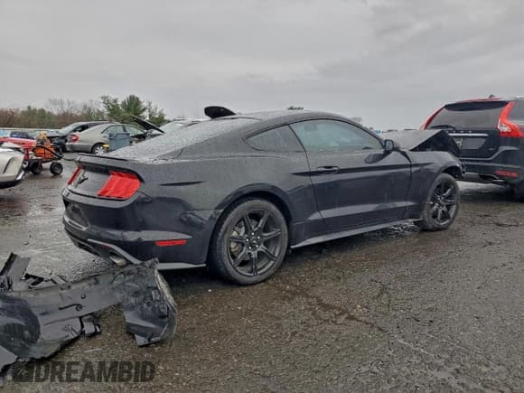 ✅ 2018 Ford Mustang EcoBoost • VIN: 1FA6P8TH5J5112079 • Lot: 94637065. Wystawiony na Copart z przebiegiem 64 319 mil. Bezpłatny archiwum sprzedaży aukcyjnych z USA i szczegółowy raport historii pojazdu na DreamBid. Zdjęcie 3.