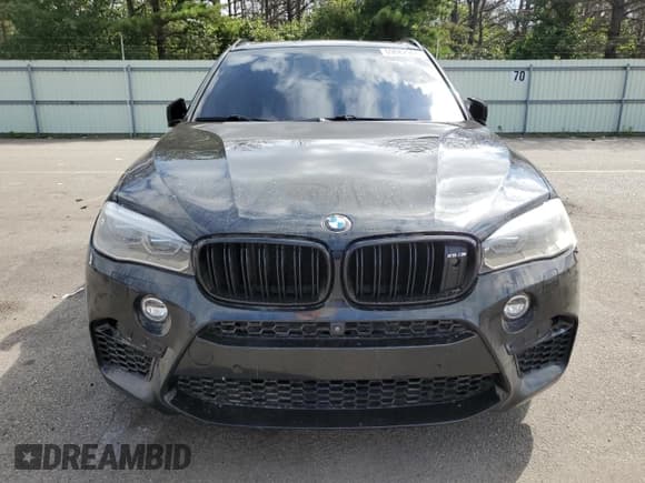 ✅ 2018 BMW X5 M • VIN: 5YMKT6C53J0Y83952 • Lot: 69082904. Wystawiony na Copart z przebiegiem Nie podano. Bezpłatny archiwum sprzedaży aukcyjnych z USA i szczegółowy raport historii pojazdu na DreamBid. Zdjęcie 5.