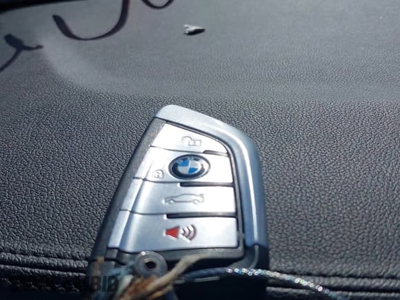 ✅ 2018 BMW 5 Series 540i • VIN: WBAJE5C50JWA92817 • Lot: 42808041. Listed on IAAI with 85,752 mi. Free auction sales archive from the USA and detailed vehicle history report at DreamBid. Image 11.