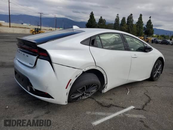 2024 Toyota Prius LE with VIN JTDACAAU6R3035690, listed as a Copart auction lot 80575715 with 23,514 mi miles and Salvage title. Bid and sale history available at DreamBid. Image 3.