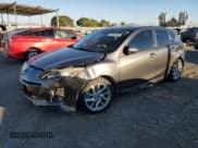 ✅ 2013 Mazda 3 • VIN: JM1BL1M95D1800615 • Лот: 87415185. Опубликован ранее на Copart с пробегом 128 313 миль. Бесплатный доступ к архиву аукционных продаж из США и подробный отчёт об истории автомобиля на DreamBid. Изображение 1.