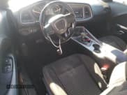 ✅ 2019 Dodge Challenger SXT • VIN: 2C3CDZGG1KH759879 • Lot: 91013575. Wystawiony na Copart z przebiegiem 111 969 mil. Bezpłatny archiwum sprzedaży aukcyjnych z USA i szczegółowy raport historii pojazdu na DreamBid. Zdjęcie 8.