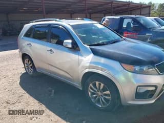 ✅ 2012 Kia Sorento SX • VIN: 5XYKW4A22CG190185 • Lot: 43489582. Wystawiony na IAAI z przebiegiem Nie podano. Bezpłatny archiwum sprzedaży aukcyjnych z USA i szczegółowy raport historii pojazdu na DreamBid. Zdjęcie 1.