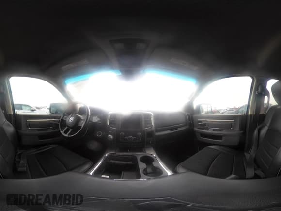 ✅ 2020 Ram 1500 SLT • VIN: 3C6RR7LT5LG182264 • Лот: 41480660. Опубликован ранее на IAAI с пробегом 80 829 миль. Бесплатный доступ к архиву аукционных продаж из США и подробный отчёт об истории автомобиля на DreamBid. Изображение 18.