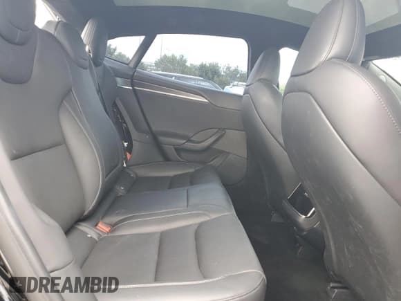 ✅ 2021 Tesla Model S Plaid • VIN: 5YJSA1E67MF433279 • Lot: 91167745. Listed on Copart with 28,648 mi. Free auction sales archive from the USA and detailed vehicle history report at DreamBid. Image 10.