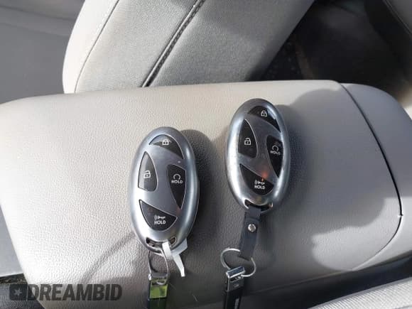 ✅ 2024 Hyundai Elantra SEL • VIN: KMHLM4DG6RU689091 • Lot: 43448185. Listed on IAAI with 33,460 mi. Free auction sales archive from the USA and detailed vehicle history report at DreamBid. Image 11.