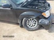 ✅ 2018 Nissan Frontier SV • VIN: 1N6AD0EV0JN725029 • Lot: 43172809. Wystawiony na IAAI z przebiegiem 157 923 mil. Bezpłatny archiwum sprzedaży aukcyjnych z USA i szczegółowy raport historii pojazdu na DreamBid. Zdjęcie 6.