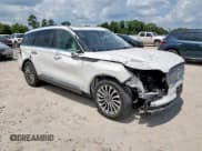 ✅ 2023 Lincoln Aviator Reserve • VIN: 5LM5J7WC1PGL02064 • Lot: 70782295. Wystawiony na Copart z przebiegiem 29 795 mil. Bezpłatny archiwum sprzedaży aukcyjnych z USA i szczegółowy raport historii pojazdu na DreamBid. Zdjęcie 4.