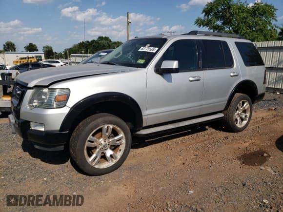 ✅ 2010 Ford Explorer XLT • VIN: 1FMEU8DEXAUA85482 • Lot: 62175595. Listed on Copart with 155,833 mi. Free auction sales archive from the USA and detailed vehicle history report at DreamBid. Image 1.