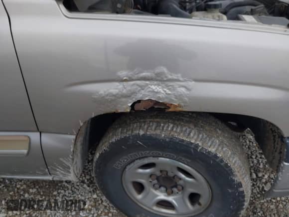 2003 Chevrolet Silverado 1500 LS с VIN 2GCEC19X731325983, выставлен на аукционе IAAI как лот 41482990 с пробегом 149 924 миль миль и . История ставок и продаж доступна на DreamBid. Изображение 6.