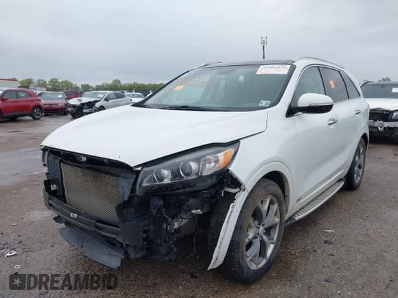 ✅ 2018 Kia Sorento SX Limited • VIN: 5XYPKDA58JG384521 • Lot: 41903823. Wystawiony na IAAI z przebiegiem Nie podano. Bezpłatny archiwum sprzedaży aukcyjnych z USA i szczegółowy raport historii pojazdu na DreamBid. Zdjęcie 2.