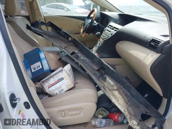 ✅ 2011 Lexus RX 350 • VIN: 2T2BK1BA3BC096760 • Lot: 39337185. Wystawiony na IAAI z przebiegiem Nie podano. Bezpłatny archiwum sprzedaży aukcyjnych z USA i szczegółowy raport historii pojazdu na DreamBid. Zdjęcie 5.