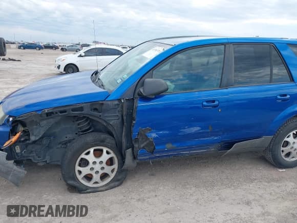 ✅ 2004 Saturn VUE V6 • VIN: 5GZCZ53414S883405 • Lot: 41336370. Wystawiony na IAAI z przebiegiem 173 589 mil. Bezpłatny archiwum sprzedaży aukcyjnych z USA i szczegółowy raport historii pojazdu na DreamBid. Zdjęcie 6.