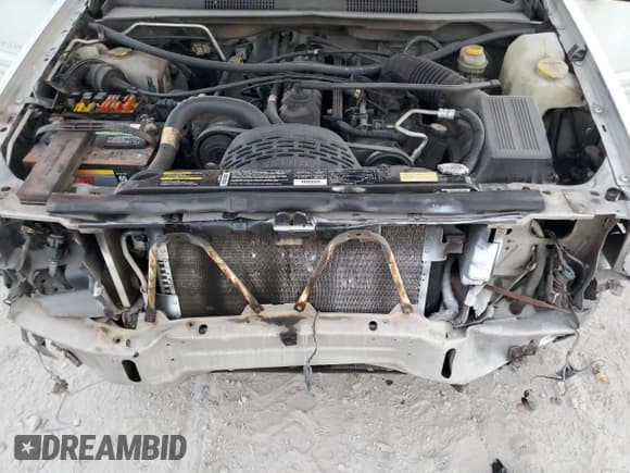 ✅ 1998 Jeep Grand Cherokee Laredo • VIN: 1J4GZ48S8WC313204 • Lot: 93124765. Listed on Copart with Not provided. Free auction sales archive from the USA and detailed vehicle history report at DreamBid. Image 12.