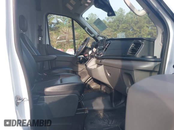 ✅ 2023 Ford Transit Cargo • VIN: 1FTBR1C89PKA95825 • Лот: 43282416. Опубликован ранее на IAAI с пробегом 44 657 миль. Бесплатный доступ к архиву аукционных продаж из США и подробный отчёт об истории автомобиля на DreamBid. Изображение 5.