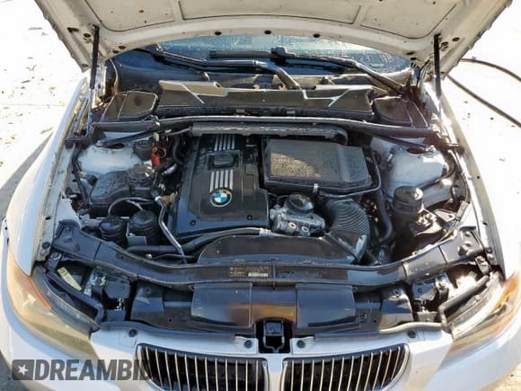 ✅ 2007 BMW 3 Series 335i • VIN: WBAVB73507P101327 • Лот: 84618445. Опубликован ранее на Copart с пробегом 175 393 миль. Бесплатный доступ к архиву аукционных продаж из США и подробный отчёт об истории автомобиля на DreamBid. Изображение 11.