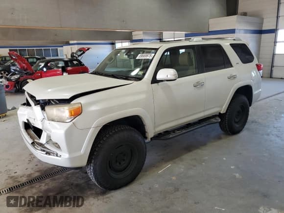 ✅ 2011 Toyota 4Runner SR5 • VIN: JTEBU5JR2B5069572 • Lot: 89669975. Wystawiony na Copart z przebiegiem 174 080 mil. Bezpłatny archiwum sprzedaży aukcyjnych z USA i szczegółowy raport historii pojazdu na DreamBid. Zdjęcie 1.