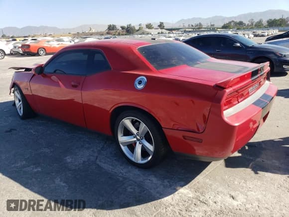 ✅ 2011 Dodge Challenger SRT-8 • VIN: 2B3CJ7DJ8BH526754 • Lot: 68024864. Wystawiony na Copart z przebiegiem 115 809 mil. Bezpłatny archiwum sprzedaży aukcyjnych z USA i szczegółowy raport historii pojazdu na DreamBid. Zdjęcie 2.