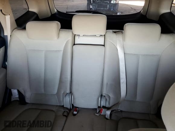 ✅ 2009 Hyundai Santa Fe GLS • VIN: 5NMSG13D39H255215 • Lot: 79679694. Listed on Copart with 175,617 mi. Free auction sales archive from the USA and detailed vehicle history report at DreamBid. Image 10.