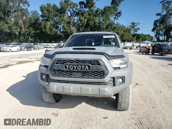 ✅ 2018 Toyota Tacoma TRD Sport • VIN: 3TMCZ5AN8JM123196 • Lot: 87276345. Listed on Copart with 110,078 mi. Free auction sales archive from the USA and detailed vehicle history report at DreamBid. Image 13.