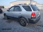 ✅ 2003 Kia Sorento LX • VIN: KNDJD733335062362 • Лот: 83222634. Опубликован ранее на Copart с пробегом 230 731 миль. Бесплатный доступ к архиву аукционных продаж из США и подробный отчёт об истории автомобиля на DreamBid. Изображение 2.