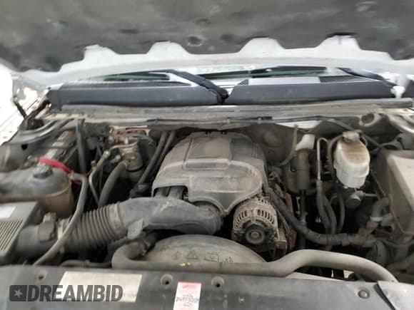 ✅ 2009 GMC Sierra 1500 • VIN: 1GTHC49K59E140731 • Лот: 85445764. Опубликован ранее на Copart с пробегом 245 081 миль. Бесплатный доступ к архиву аукционных продаж из США и подробный отчёт об истории автомобиля на DreamBid. Изображение 11.