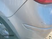 ✅ 2009 Nissan Versa S • VIN: 3N1BC13E09L393479 • Lot: 43621570. Wystawiony na IAAI z przebiegiem 60 088 mil. Bezpłatny archiwum sprzedaży aukcyjnych z USA i szczegółowy raport historii pojazdu na DreamBid. Zdjęcie 6.