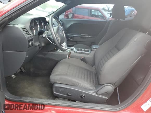 ✅ 2012 Dodge Challenger SXT • VIN: 2C3CDYAGXCH131260 • Lot: 65021084. Wystawiony na Copart z przebiegiem 156 400 mil. Bezpłatny archiwum sprzedaży aukcyjnych z USA i szczegółowy raport historii pojazdu na DreamBid. Zdjęcie 7.