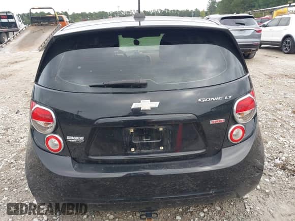 2016 Chevrolet Sonic LT с VIN 1G1JC6SB6G4124413, выставлен на аукционе IAAI как лот 43455488 с пробегом 81 350 миль миль и . История ставок и продаж доступна на DreamBid. Изображение 16.