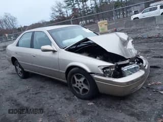 ✅ 2000 Toyota Camry LE • VIN: JT2BG22K8Y0437277 • Lot: 43755530. Wystawiony na IAAI z przebiegiem 186 613 mil. Bezpłatny archiwum sprzedaży aukcyjnych z USA i szczegółowy raport historii pojazdu na DreamBid. Zdjęcie 1.