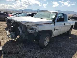 2001 Dodge 1500 z VIN 3B7HC13Y51G773688, wystawiony jako Copart lot #72049464 z przebiegiem Nie podano mil oraz Szkoda całkowita • Salvage title. Historia ofert i sprzedaży dostępna na DreamBid. Obrazek 1.
