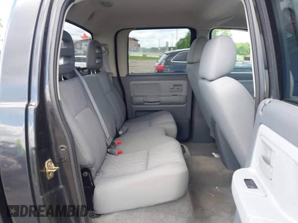 2007 Dodge Dakota SLT with VIN 1D7HW48K17S118416, listed as a IAAI auction lot 42209225 with 133,678 mi miles and . Bid and sale history available at DreamBid. Image 8.