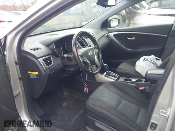 ✅ 2013 Hyundai Elantra • VIN: KMHD35LE2DU020869 • Lot: 43635744. Listed on IAAI with 195,927 mi. Free auction sales archive from the USA and detailed vehicle history report at DreamBid. Image 5.