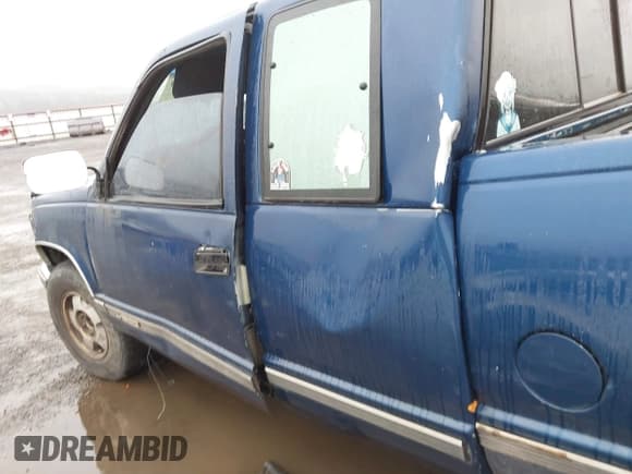 ✅ 1993 Chevrolet Silverado 1500 • VIN: 2GCEK19KXP1186381 • Lot: 43589229. Wystawiony na IAAI z przebiegiem 261 205 mil. Bezpłatny archiwum sprzedaży aukcyjnych z USA i szczegółowy raport historii pojazdu na DreamBid. Zdjęcie 14.