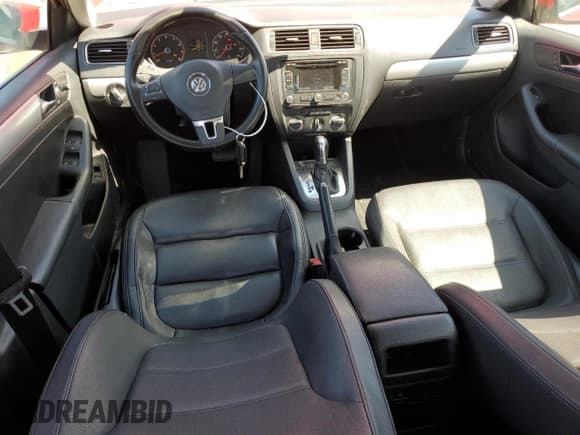 ✅ 2011 Volkswagen Jetta SEL • VIN: 3VWLZ7AJ3BM394741 • Lot: 53667445. Listed on Copart with 186,415 mi. Free auction sales archive from the USA and detailed vehicle history report at DreamBid. Image 8.