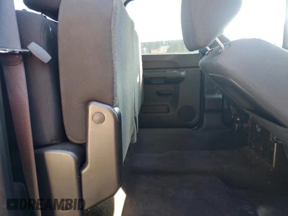 ✅ 2012 Chevrolet Silverado 2500HD LT • VIN: 1GC1KXCG1CF218093 • Лот: 86321705. Опубликован ранее на Copart с пробегом Не указан. Бесплатный доступ к архиву аукционных продаж из США и подробный отчёт об истории автомобиля на DreamBid. Изображение 10.